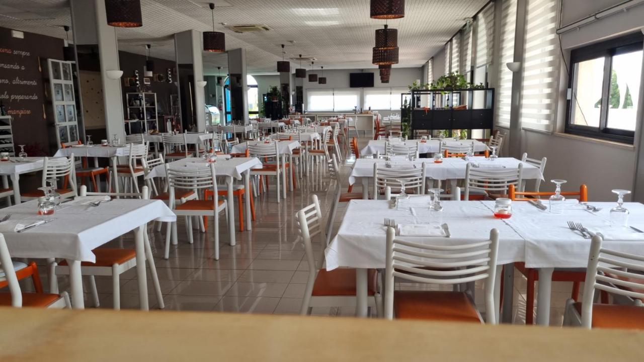 帕拉堤努酒店 梅坦蓬托 外观 照片
