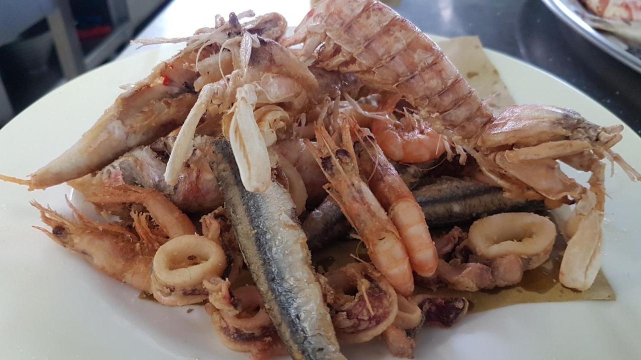 帕拉堤努酒店 梅坦蓬托 外观 照片